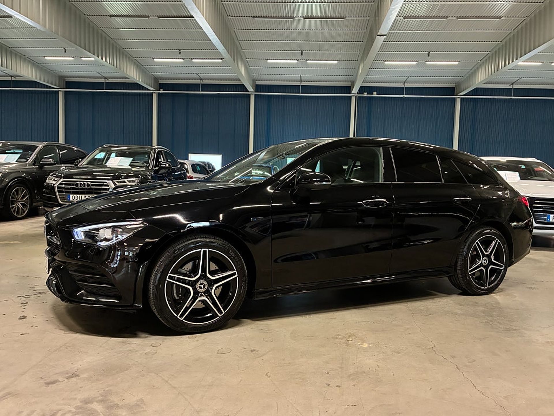 Mercedes-Benz CLA 250 e SB AMG Night 2021, kuva 7/27