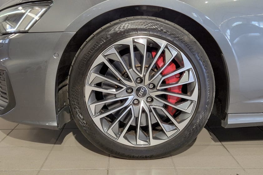 Bild 3 av Audi A6 Sedan 55 TFSI e quattro LIMO PHEV 2.0 R4270 A7S