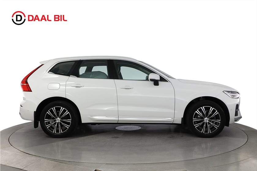 Bild 5 av Volvo XC60 B5 AWD 249HK INSCRIPTION PANO DRAG 360° NAVI ORREFORS®