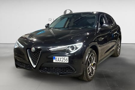 Alfa Romeo Stelvio 2.0 Turbo 280 HK AUT Q4 AWD SUPER KEYLESS M&K B-KAMERA