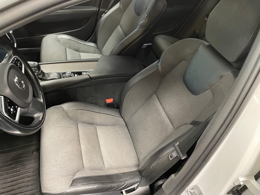 Bild 4 av Volvo V90 Cross Country D4 AWD Advanced Edt