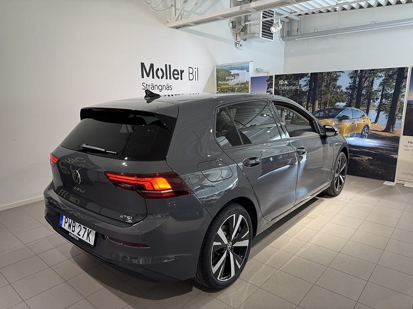 Bild 3 av Volkswagen Golf Life 1,5 eTSI 150 HK DSG7