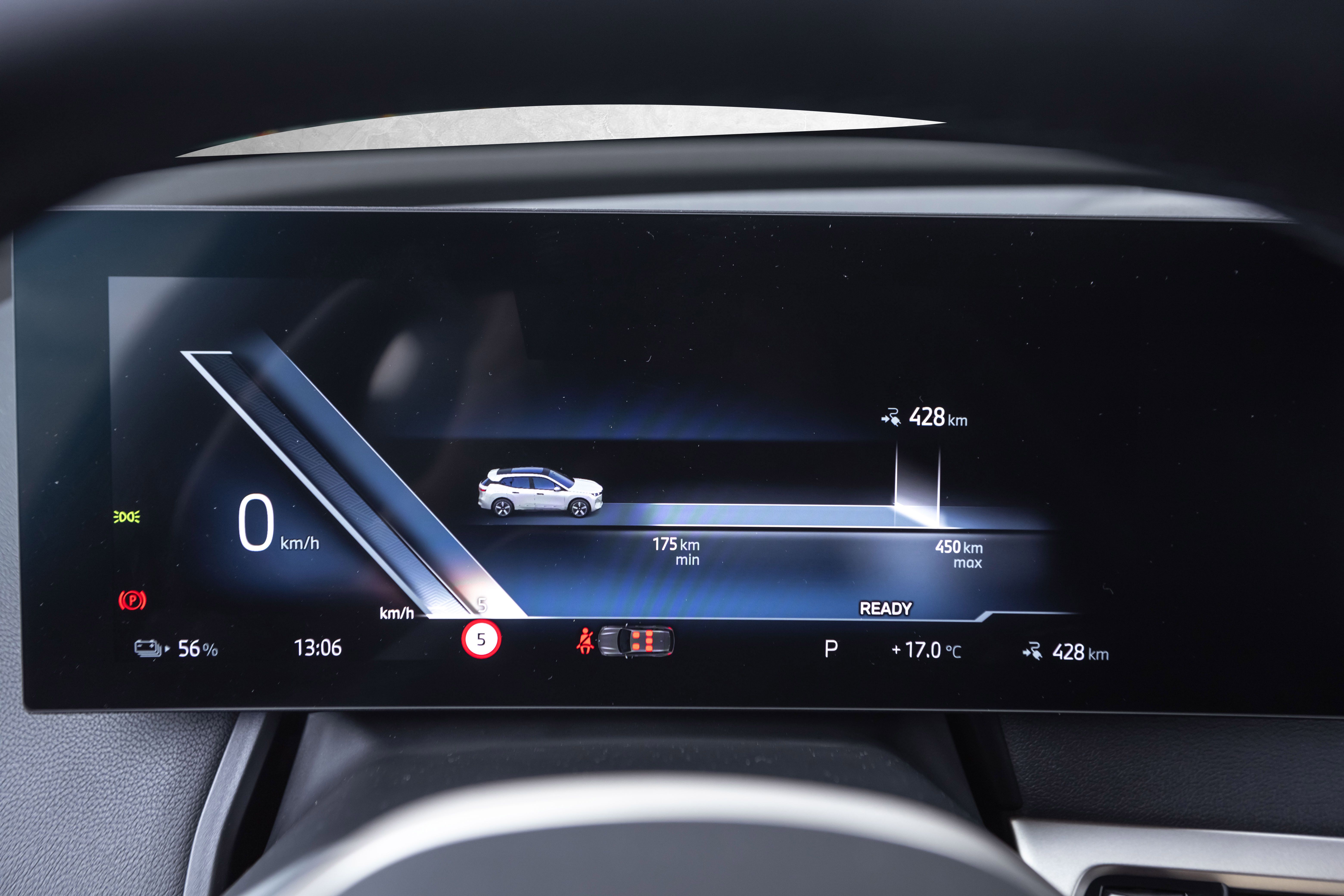 BMW iX xDrive60, 544hp, 2025