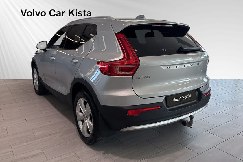 Bild 4 av Volvo XC40 B4 FWD Bensin Core SE II Drag B-Kamera