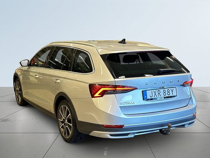 Bild 5 av Škoda Octavia Scout Skoda 2.0 TDI SCR Rattvärme/Backkamera/Adaptiv Fart/Drag/SoV