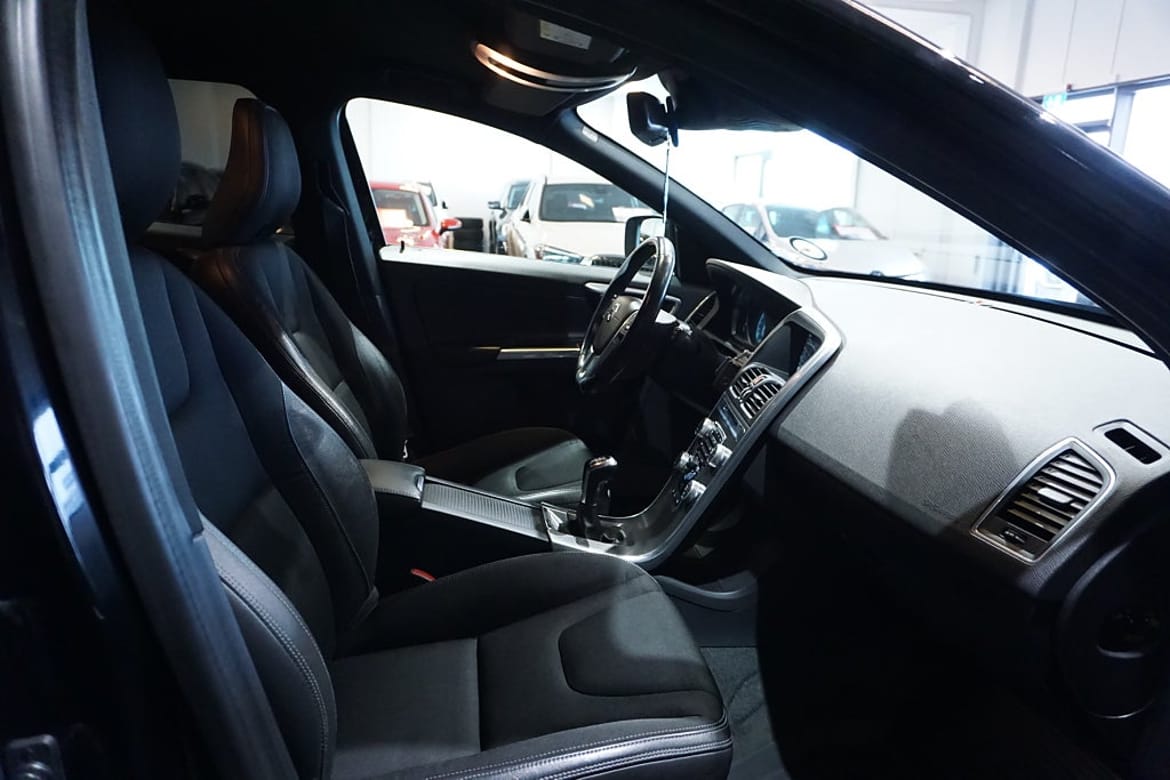 Volvo XC60 2016 - miniatyr 14