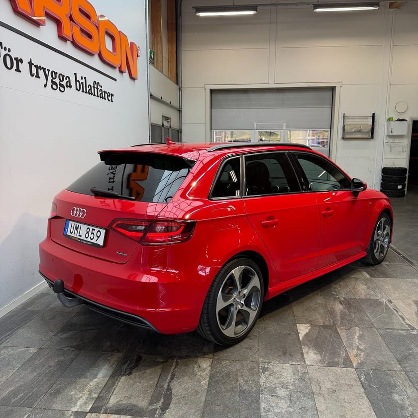 Bild 4 av Audi A3 Sportback 2.0 TDI Q S-Line Navigation Dragkrok