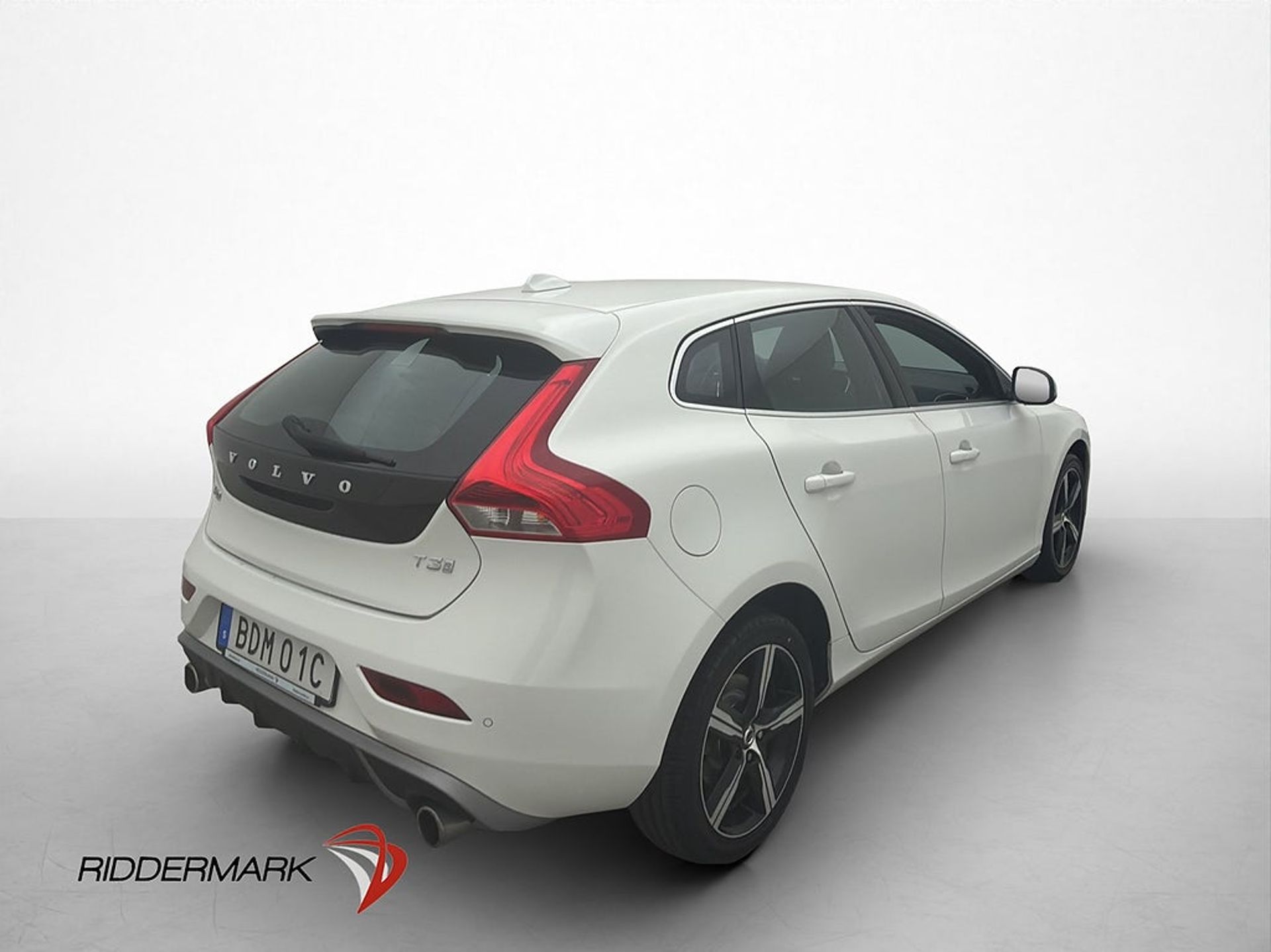 Volvo V40 2019, photo 6/29