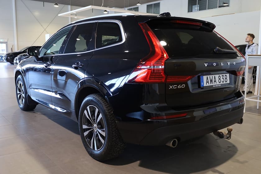 Bild 3 av Volvo XC60 T5 AWD Geartronic Momentum Advanced Drag Pano Navi