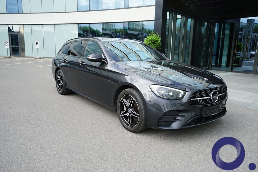 Bilde 1 av Mercedes-Benz E 300 T de 4MATIC plug in hybrid AMG