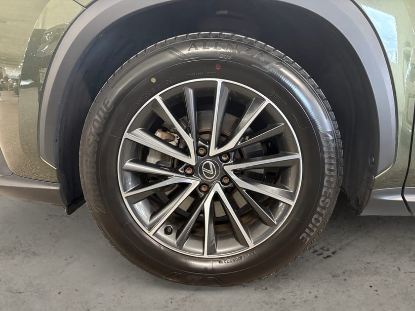Bild 4 av Lexus NX 350h AWD