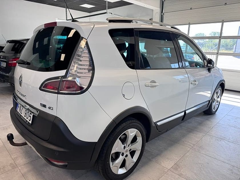 Bild 4 av Renault Scénic Xmod 1.5 dCi Bose Edition/Drag/NYSERVAD