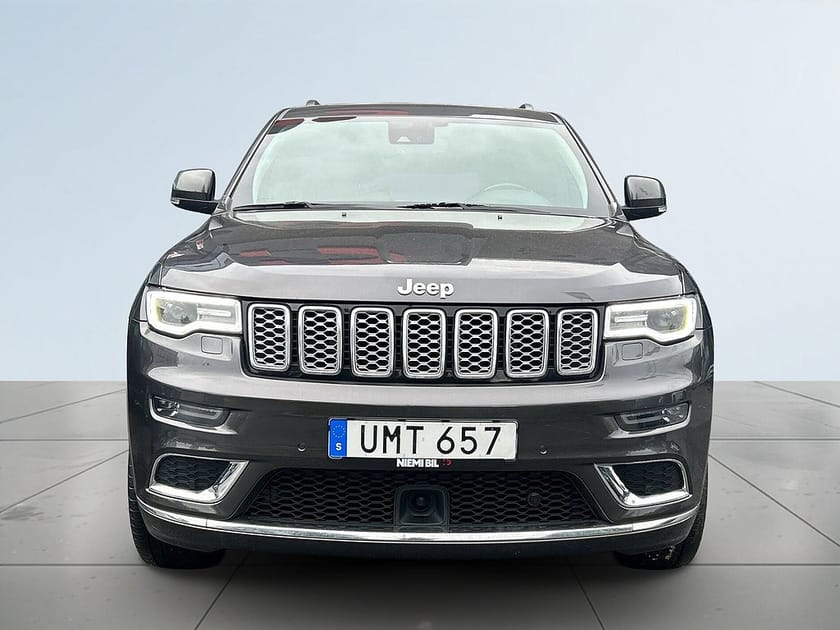 Bild 2 av Jeep Grand Cherokee 3.0 V6 CRD 4WD Aut Panorama/Skinn/H&K/Navi/Rattvärme