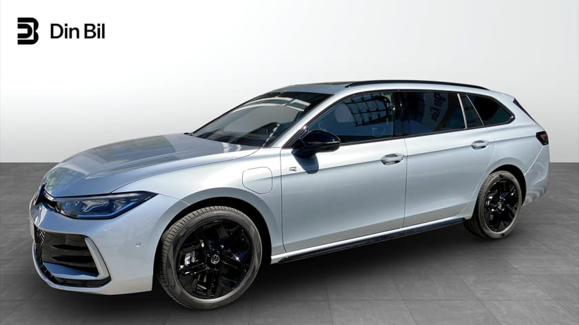 Bild 2 av Volkswagen Passat Variant eHybrid 272 DSG6 R-LINE
