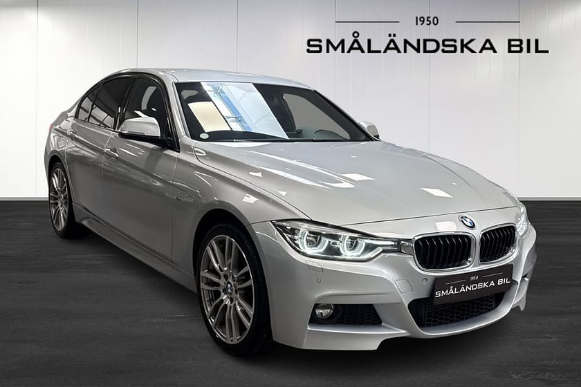 Bild 2 av BMW 320d xDrive Sedan Steptronic M Sport Drag 190hk