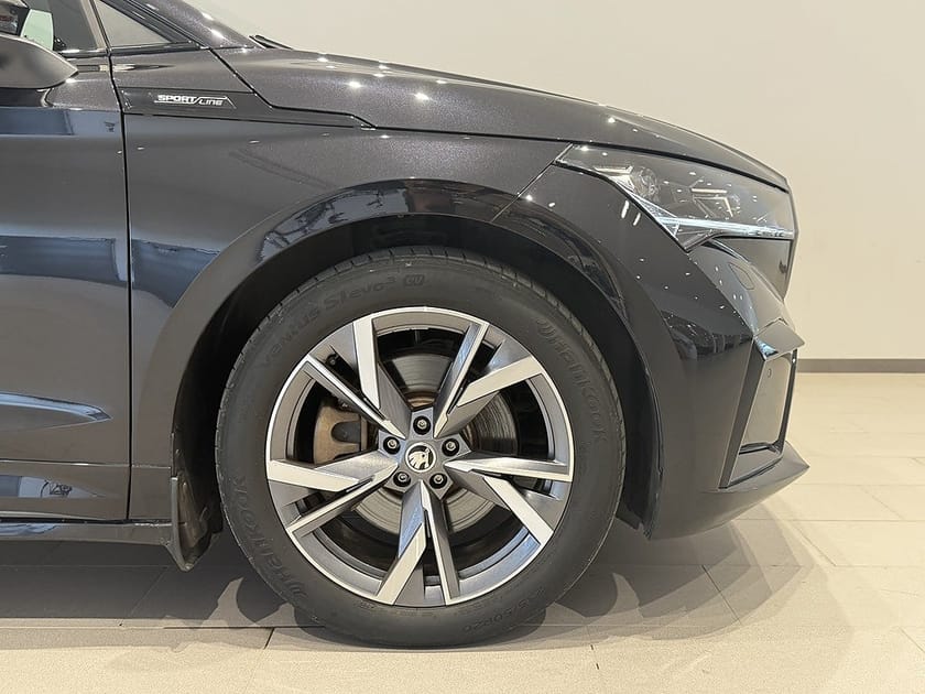 Bild 4 av Škoda Enyaq iV 80 Skoda 82kWh 204HK Sportline Drag B-kamera
