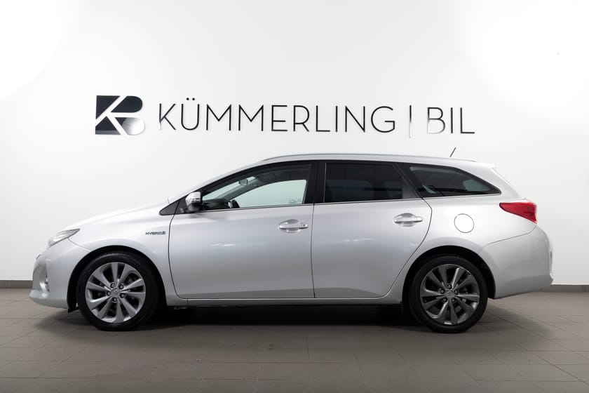 Bild 1 av Toyota Auris Touring Sports Hybrid e-CVT 136hk Bkamera/Keyless