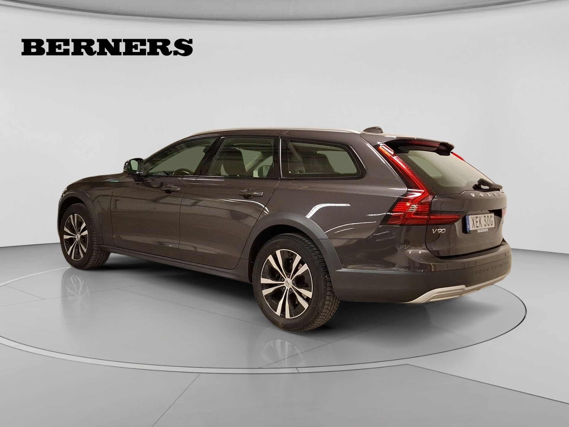 Volvo V90 Cross Country 2022, photo 3/10