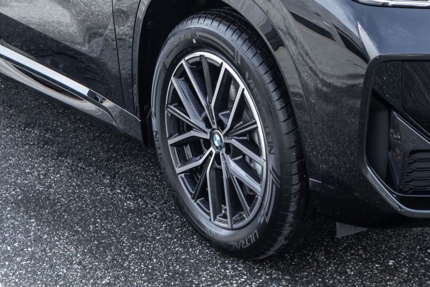 Bilde 3 av BMW iX1 xDrive30 H.feste Pano El.sete H/K HeadUP
