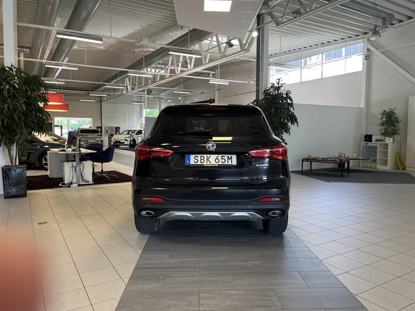 Bild 4 av MG EHS PHEV Luxury Pebble Black