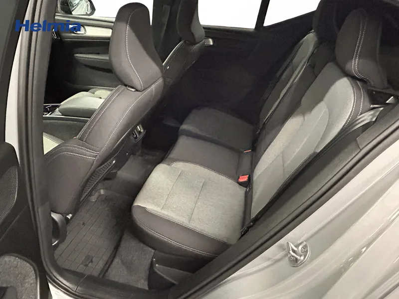 Bild 16 av 16 – Volvo XC40 B3 FWD Bensin Plus Dark