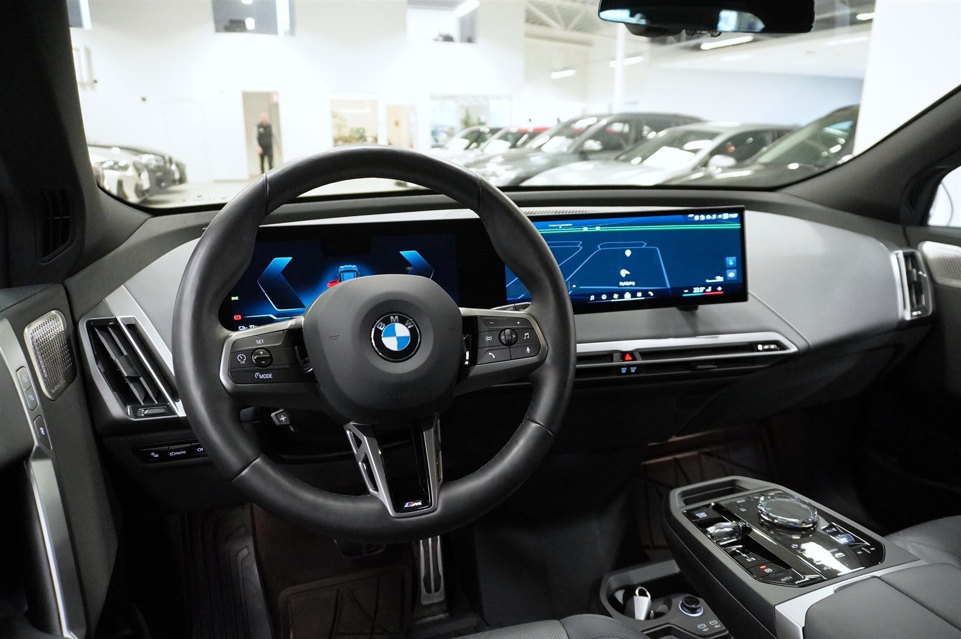 BMW iX xDrive60, 544hk, 2025
