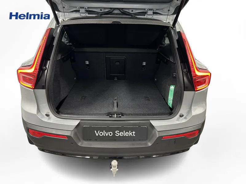 Bild 9 av 16 – Volvo XC40 B3 FWD Bensin Plus Dark