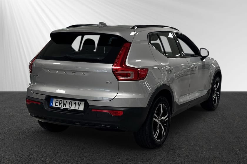 Bild 3 av Volvo XC40 B4 FWD Bensin Plus Dark