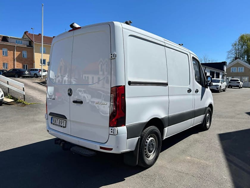 Bild 2 av Mercedes-Benz Sprinter 317 CDI RWD Panel Van 170 hk 9G-Tronic Drag MOMS Euro 6