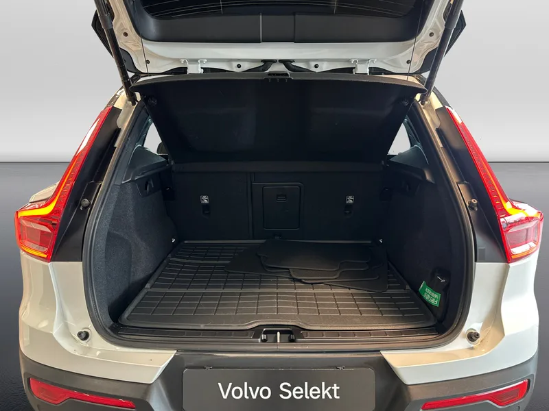 Bild 14 av 17 – Volvo XC40 Recharge Extended Range ExtRange Core SE