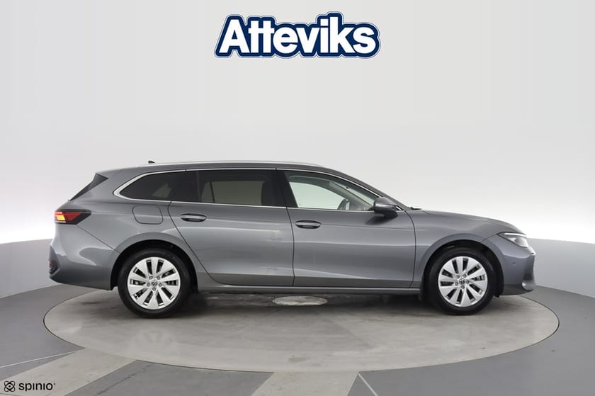Bild 2 av Volkswagen Passat Variant eHybrid 1.5 TSI DSG 272hk Drag P-Värm Kamera