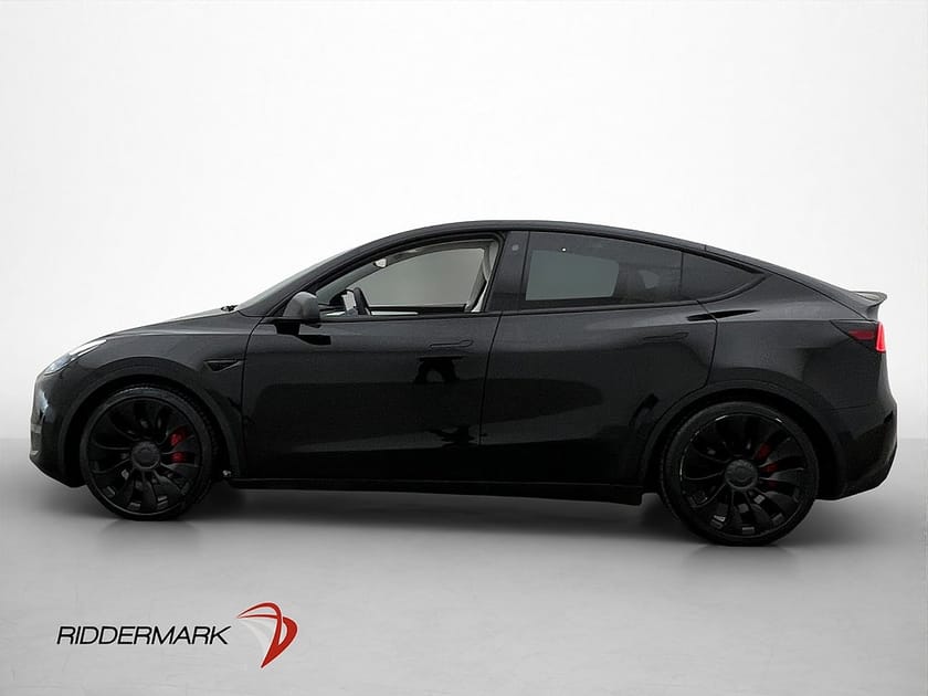 Bild 3 av Tesla Model Y Performance AWD Ljus Interiör Moms Pano Kamera