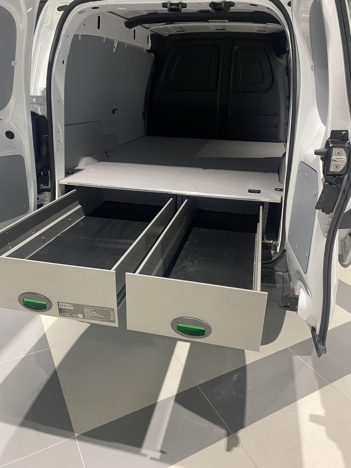 Renault Kangoo 2026 - bild 1 av 14