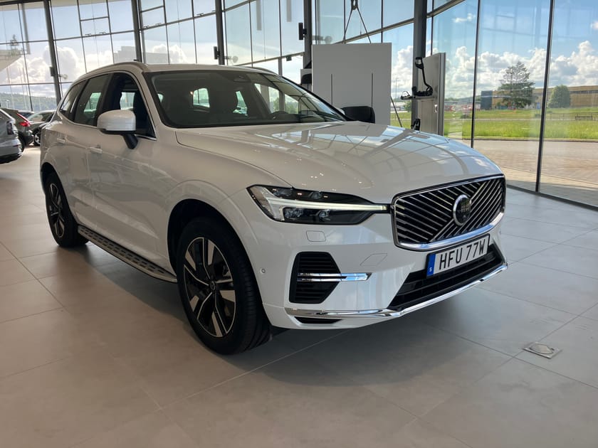 Bild 3 av Volvo XC60 T6 Plus Bright Nordic Edition, Runningboard, Stötfångarskydd, Backkameraspolning
