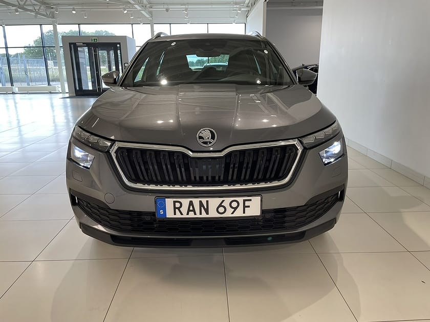 Bild 3 av Škoda Kamiq Skoda STYLE TSI 110 Drag | B-kamera | Rattvärme