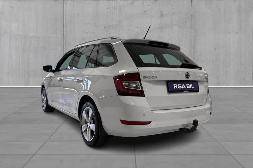 Bilde 3 av Škoda Fabia Stasjonsvogn Style 110HK, Automat, Godt utstyrt, Ryggekam, h.feste