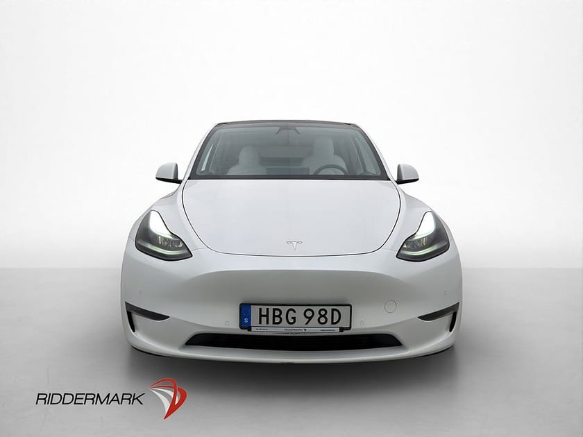 Bild 3 av Tesla Model Y Long Range AWD Ljus interiör Svensksåld