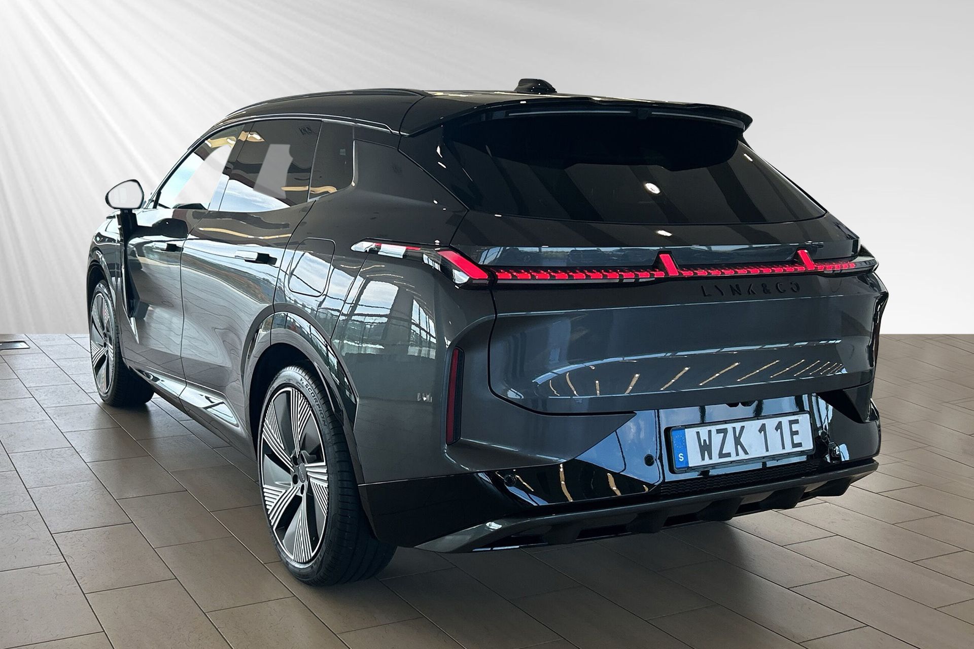 Lynk & Co 08 More PHEV 2025, bild 3/10
