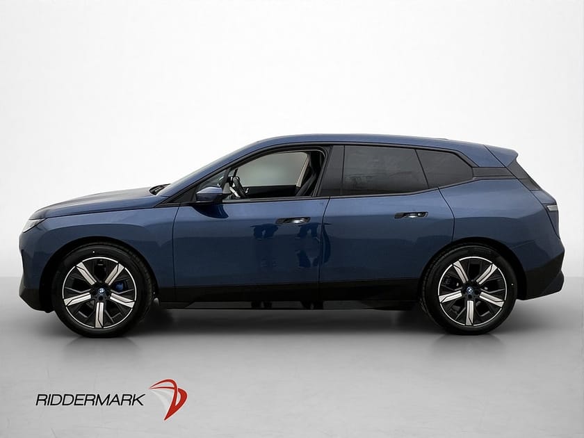 Bild 5 av BMW iX xDrive50 524hk Comfort Sport line 360° H/K HUD