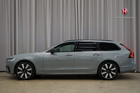 Volvo V90 Recharge T6 AWD Plus Dark Drag B&W Värme Carplay BLIS