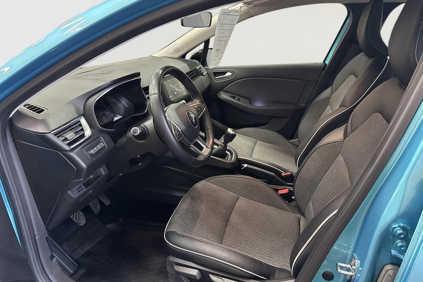 Bild 4 av Renault Clio TCe 100 Intens 5-d
