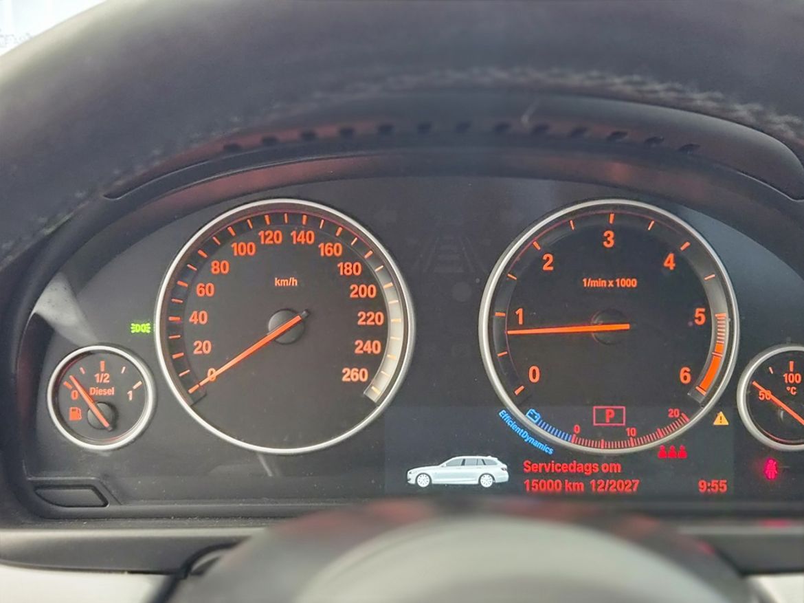 BMW BMW 520d xDrive Touring — bild 13