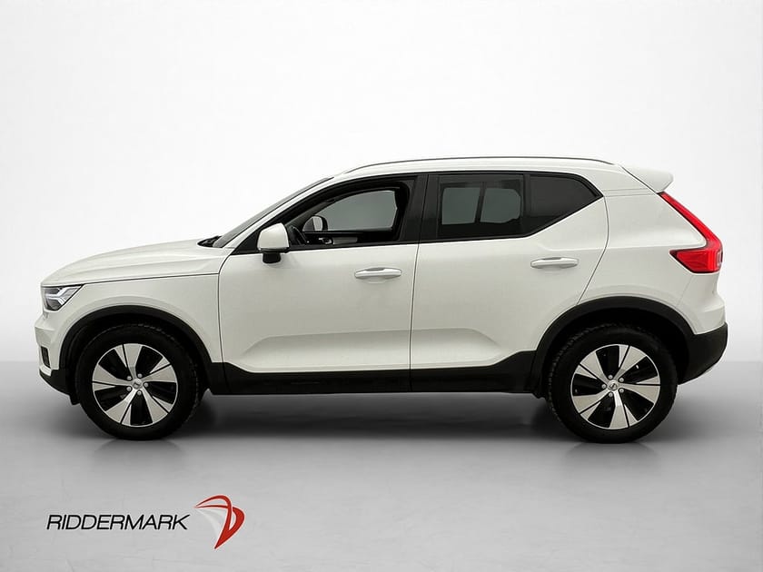 Bild 4 av Volvo XC40 D4 AWD Momentum D-Värmare VOC Navi B-Kamera Drag