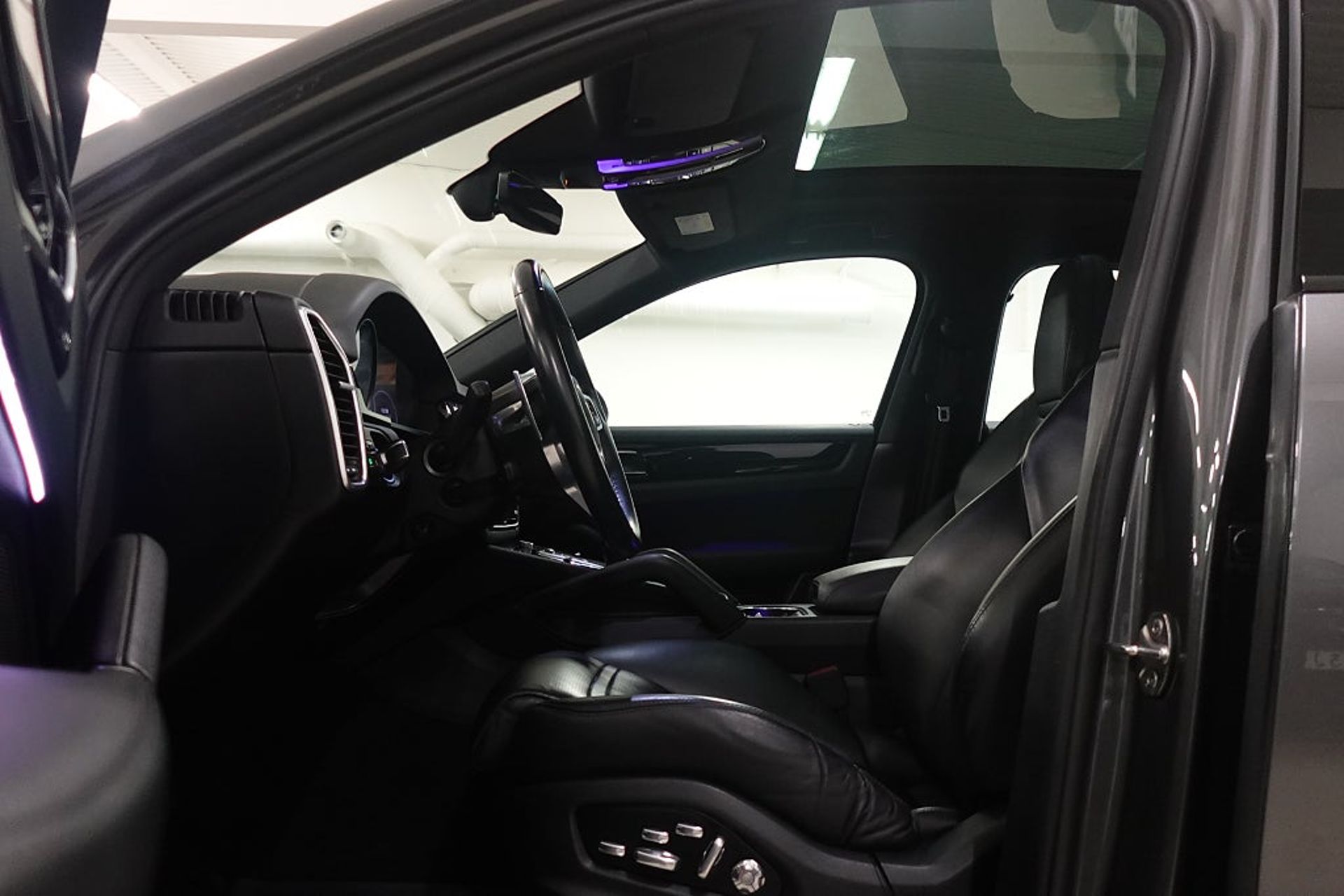 Porsche Cayenne E-Hybrid Coupé 2020, bild 5/10
