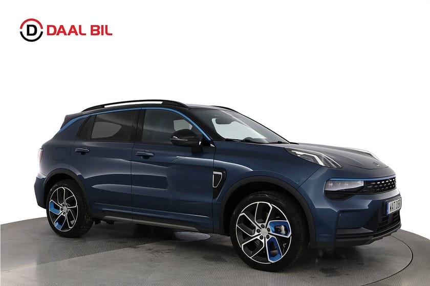 Bild 4 av Lynk & Co 01 PHEV DCT 261HK 17,6kWh INFINITY® PANORAMA 3D-VIEW NFC