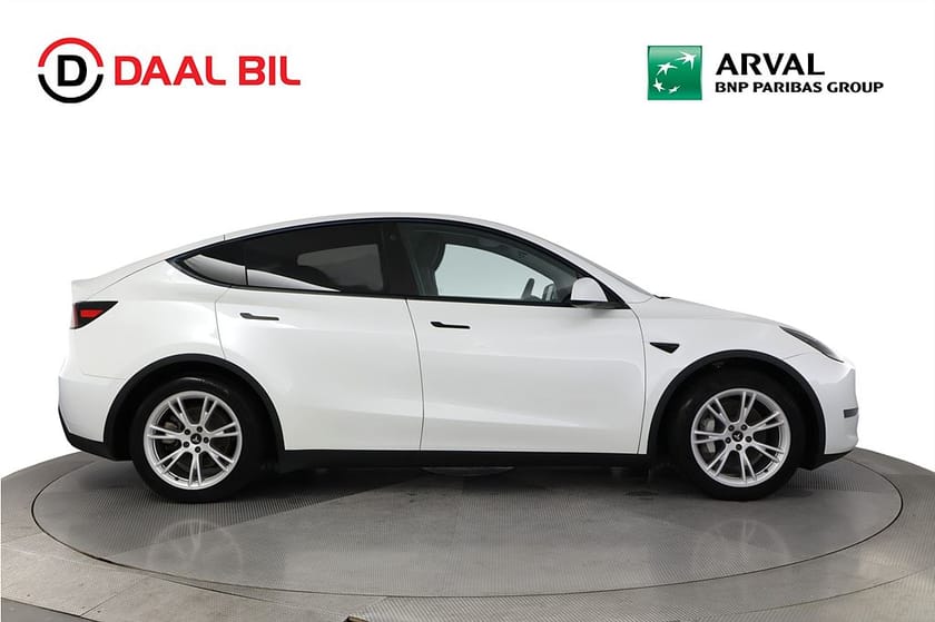 Bild 5 av Tesla Model Y Long Range AWD