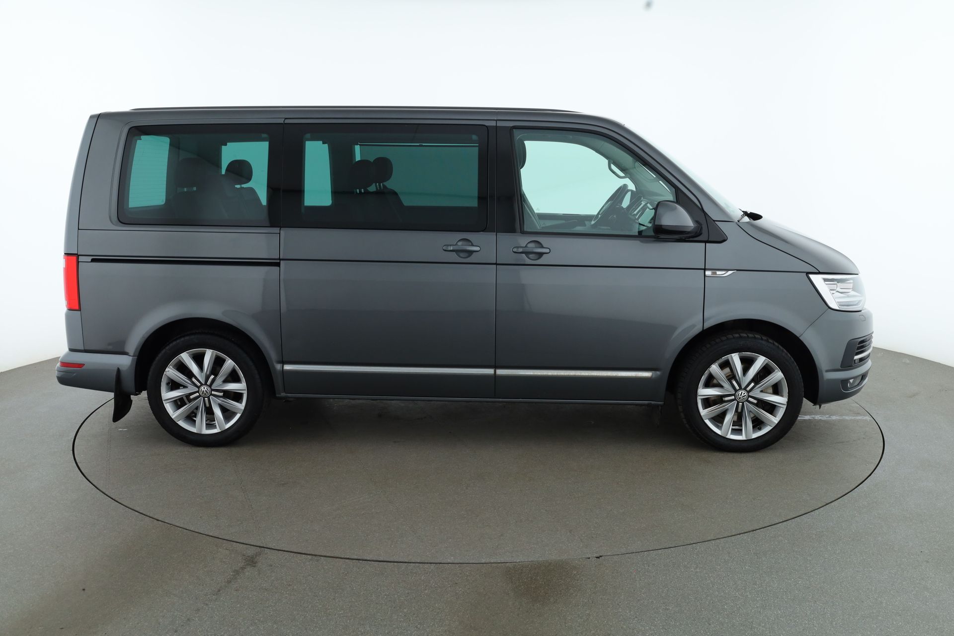 Volkswagen Transporter Multivan 2019, bild 7/10