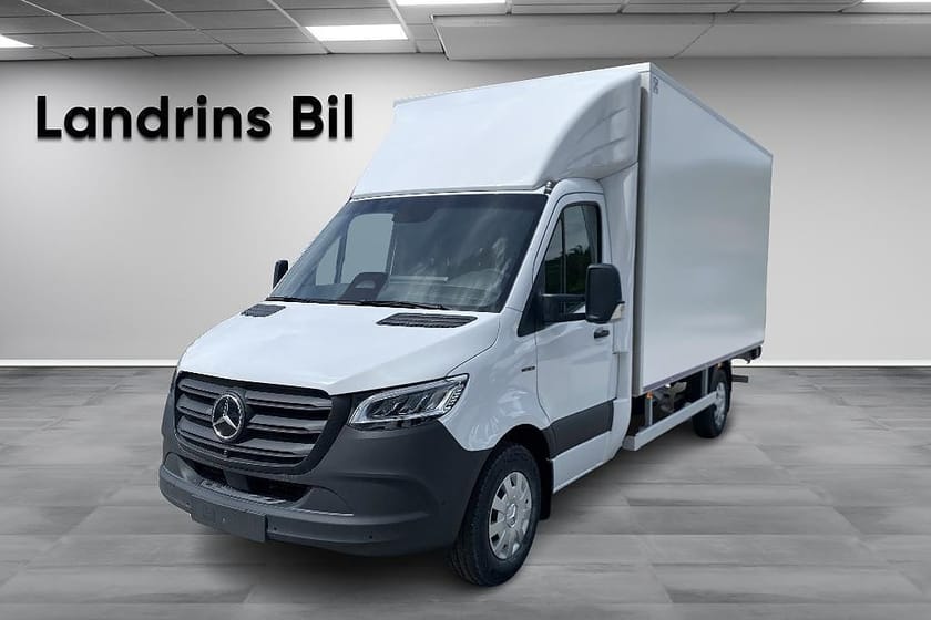 Bild 1 av Mercedes-Benz eSprinter 420 Chassi 81 kWh 113 Volymskåp omgående leverans