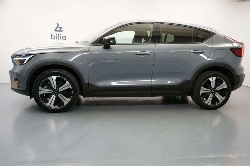 Bild 2 av Volvo C40 Recharge Plus Edition, Navigation, Baklucka elmanövrerad, Panoramaglastak