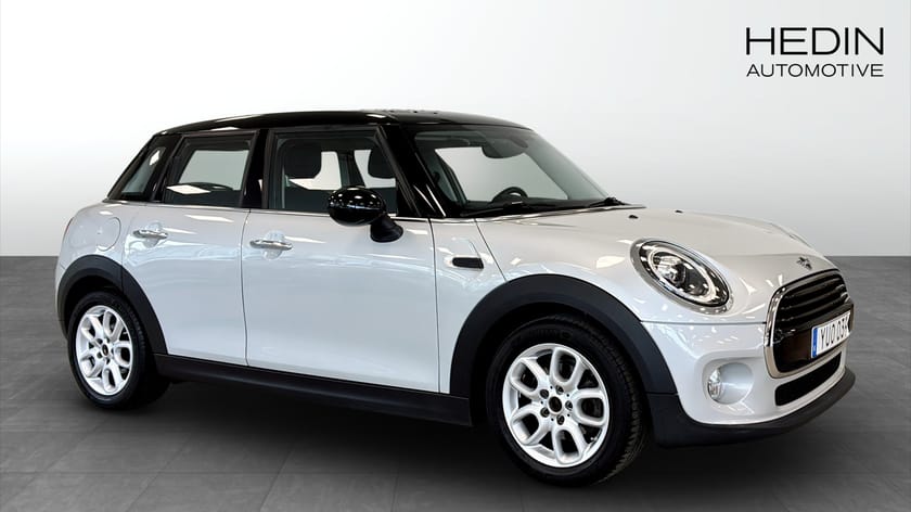 Bild 1 av MINI Cooper 5-dörrar Essential Edition - vinterhjul